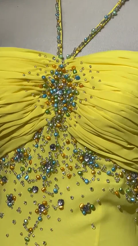 Stunning Yellow Halter Neck Sheath Chiffon Beaded Hi-Lo Prom Dresses Elegant Wedding Guest Dresses fg8547 - Image 3